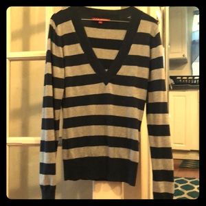 Light weight good for fall weather